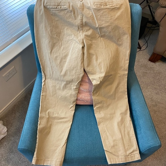 A New Day | EUC | Size 18 - Picture 3 of 3